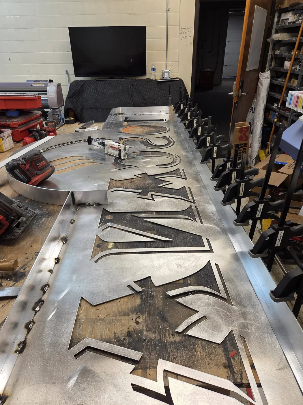 Custom Metal Letters - Sign Cabinet Fabrication